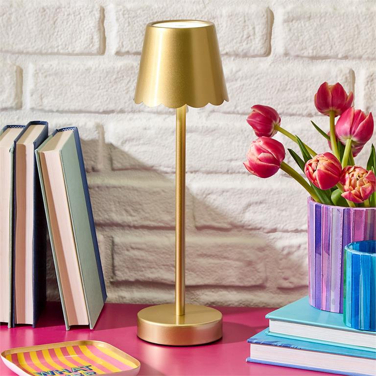 LED Cordless Rechargeable Lamp With Scalloped Edges