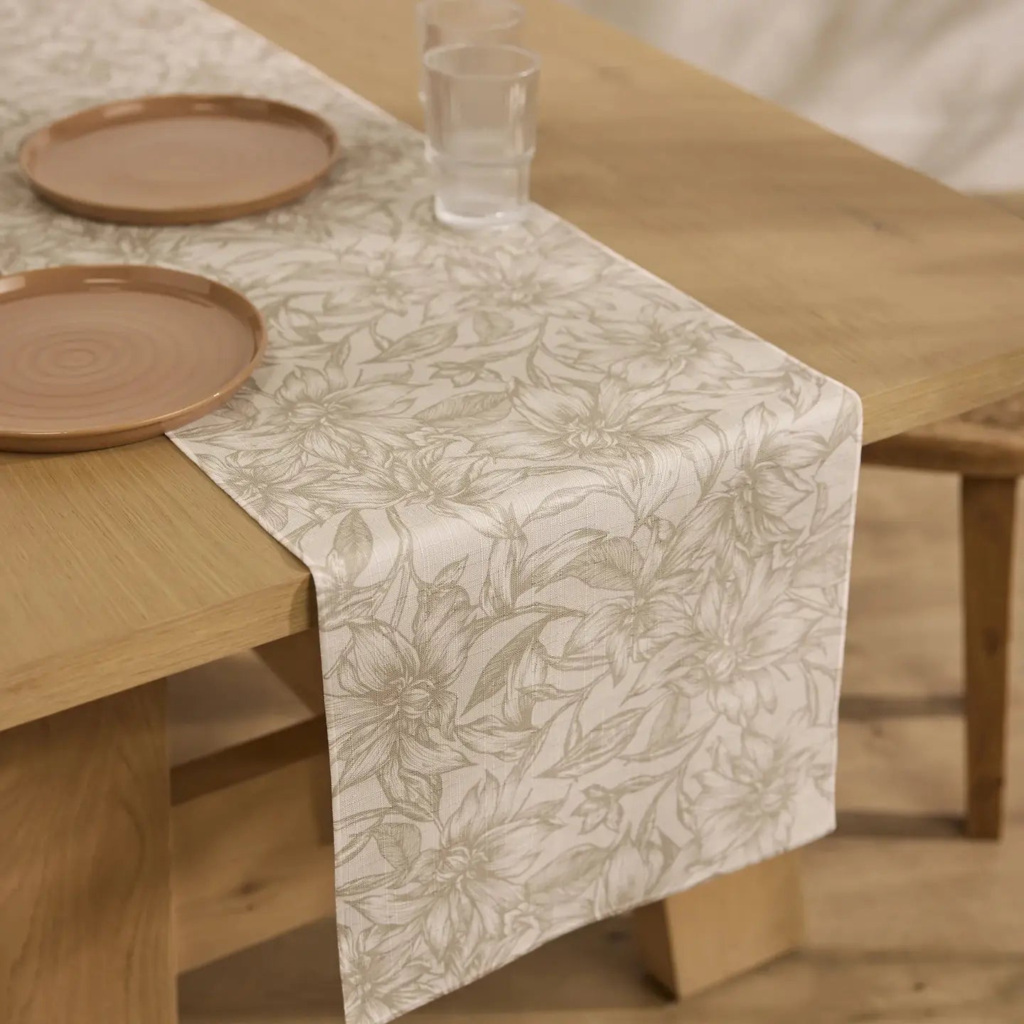 Alba Table Runner